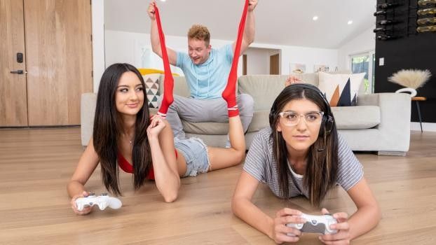 [HotGirlsGame] Eliza Ibarra Fucking Gamer Roomies BF (2023.06.11)